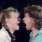 Ballant al carrer de David Bowie i Mick Jagger 